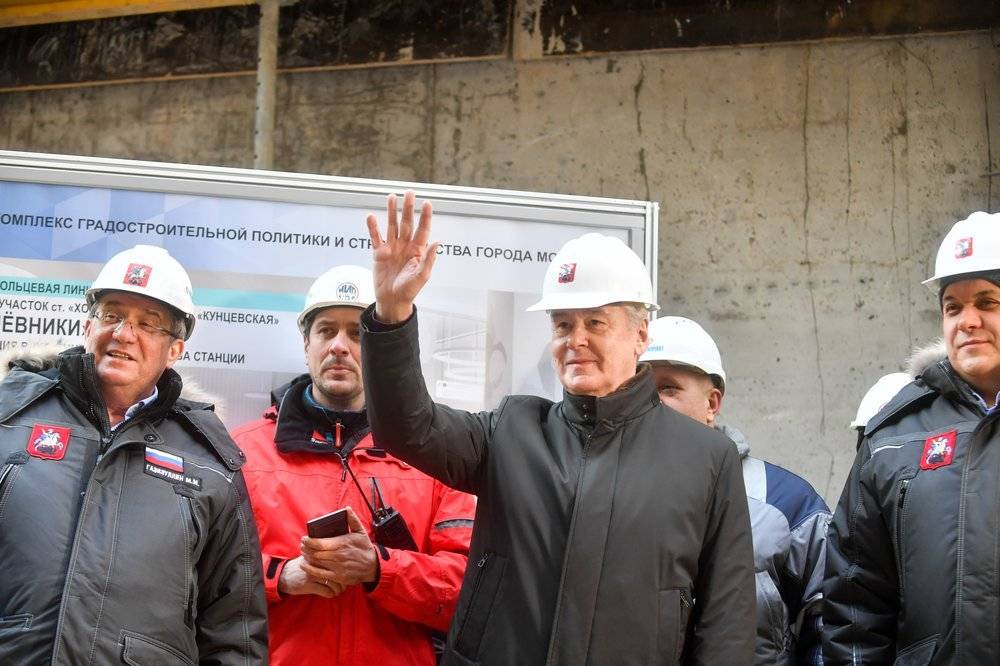 Собянин: проходку новых тоннелей метро ведут сразу 20 щитов