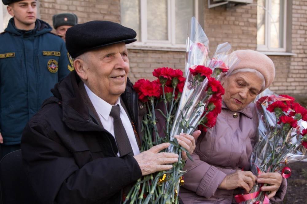 Это не Бандерштат: В Донецке провели парад для одного ветерана Великой Отечественной