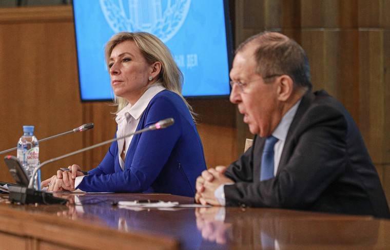 «Шеф не пострадал»: Захарова рассказала о «нападении» журналисток из Грузии