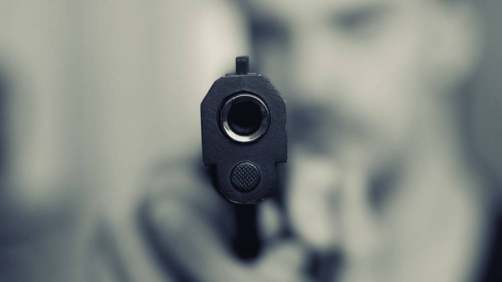 Молодой парень выстрелил из пистолета в глаз прохожему в Уфе