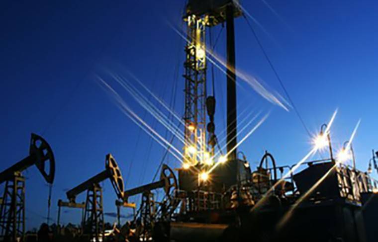 Цена нефти Brent вновь упала ниже $55 за баррель