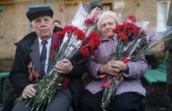 В Донецке стартовала акция «Парад для одного ветерана» — Общество. Новости, Новости Новороссии