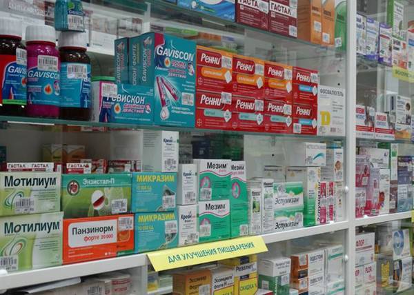 СМИ: депутаты хотят регулировать цены в аптеках : Новости Накануне.RU