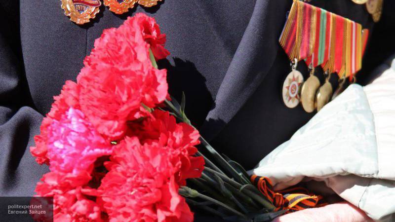 Ветераны Великой Отечественной войны получат ко Дню Победы бесплатные кнопочные телефоны