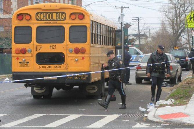 Школьный автобус насмерть сбил 10-летнюю девочку в Бруклине - usa.one - New York - Нью-Йорк