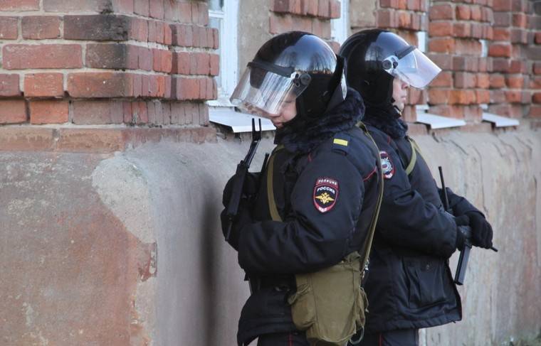 ФСБ предотвратила нападение подростков на школу в Саратове
