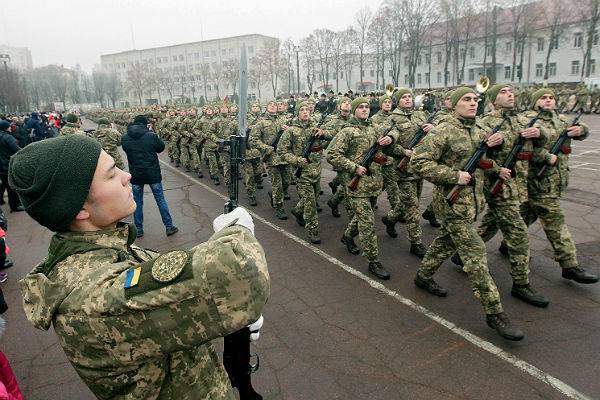 В Киеве поведали об «очень-очень мощной» подготовке к «наступлению России»