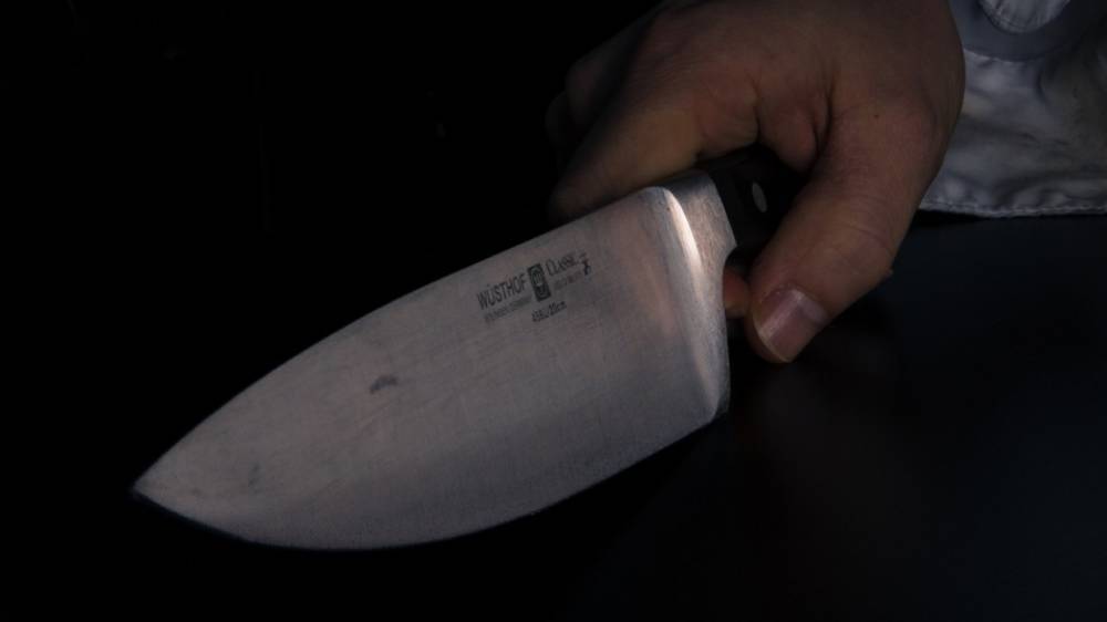 Девушка ударила ножом свою бабушку во время ссоры в Дагестане