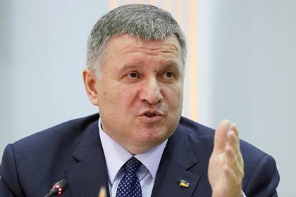 Украинский министр назвал Суркова шавкой