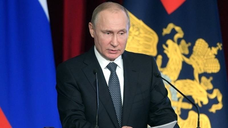 Путин призвал избавляться от сотрудников МВД, допускающих фальсификации и произвол