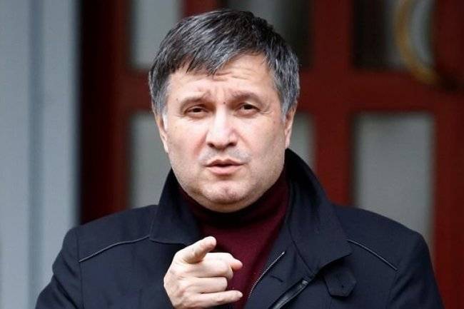 Аваков жестко ответил на слова Суркова, что «Украины нет»