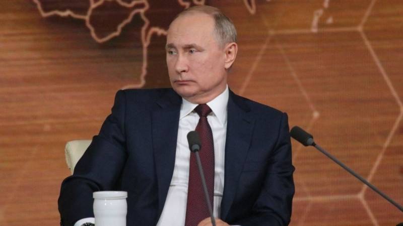 Путин заявил, что все поправки должны вступить в силу одномоментно