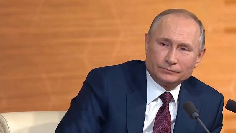Путин заявил, что многие в России воспринимают предпринимателей как жуликов