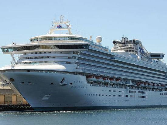 Три российских туриста с лайнера Diamond Princess оказались заражены коронавирусом