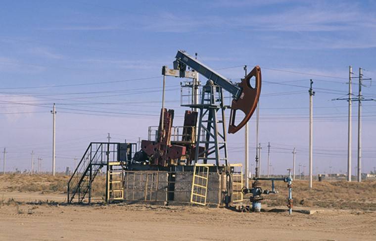 Цена нефти Brent упала ниже $52 за баррель