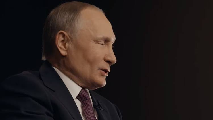 Путин рассказал, что отказался от идеи использовать двойника