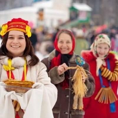 Диетологи посоветовали не совмещать две русские традиции на Масленицу