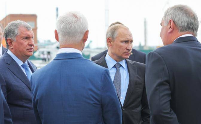Путин зря не зачистил команду Собчака : Политика Newsland
