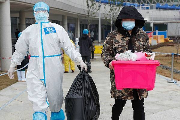 Коронавирус мог зародиться не в Китае, заявили в Госкомздраве КНР