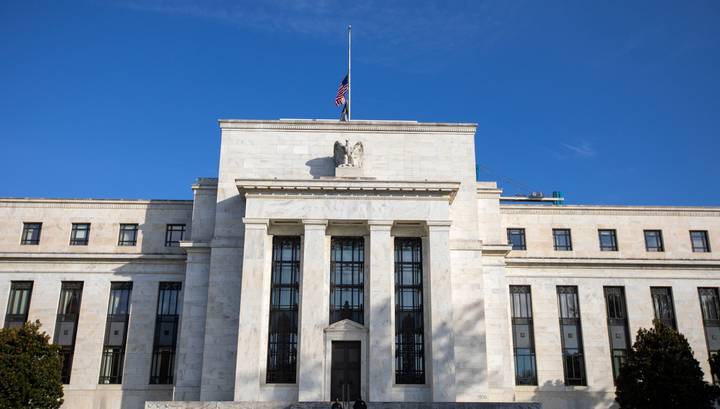 Экс-управляющий ФРС Кевин Уорш выступил за немедленное снижение ставок