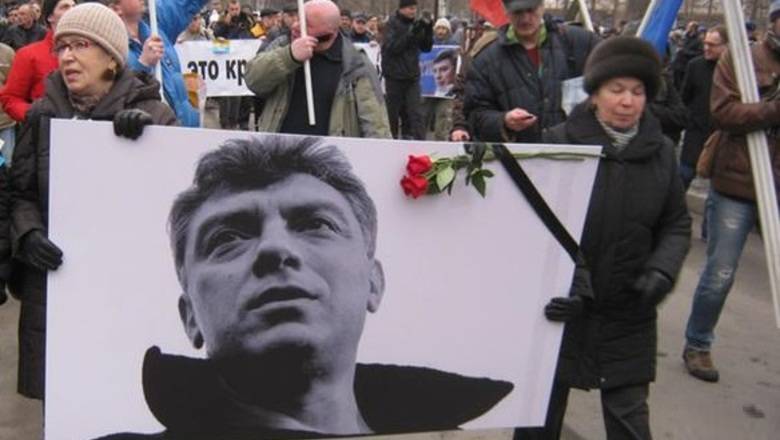 Власти Петербурга отказали в марше памяти Бориса Немцова из-за незаконных букв "РФ"