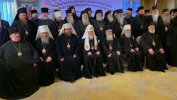 Совет православных церквей отверг признание украинских раскольников патриархом Варфоломеем