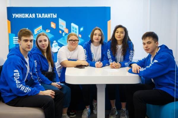 Школьники Ямала одержали победу в финале интеллектуального турнира в Сочи