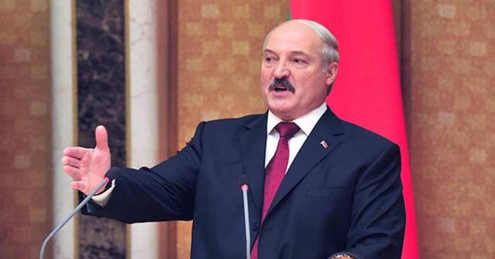 Лукашенко заявил о "понуждении" Белоруссии к интеграции с Россией