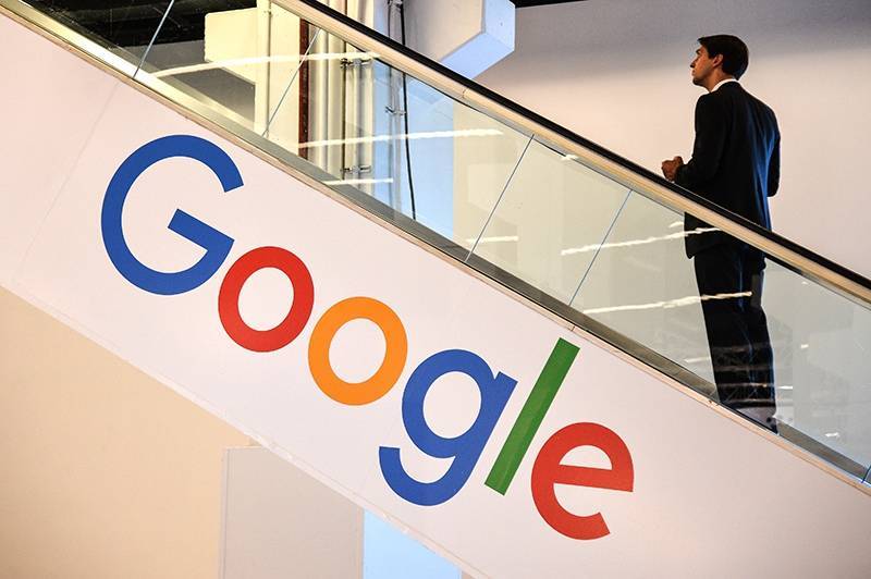 "Гугл" забанили: ФНС заблокировала счет компании в российском банке