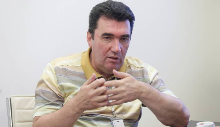 «Прощай, оружие!» – украинский академик предложил Зеленскому и Данилову стать модераторами экспертного совета ВПК