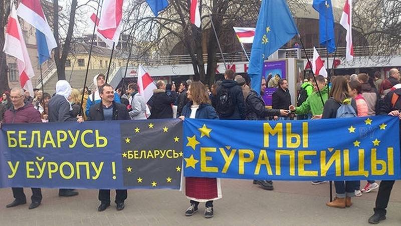 Белорусские оппозиционеры начинают пожирать друг друга