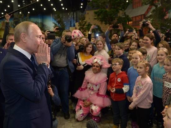 Детдомовец попросил Путина помочь ему вернуться к бабушке