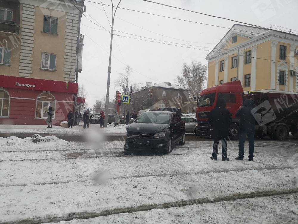 В Кемерове ДТП заблокировало движение трамваев