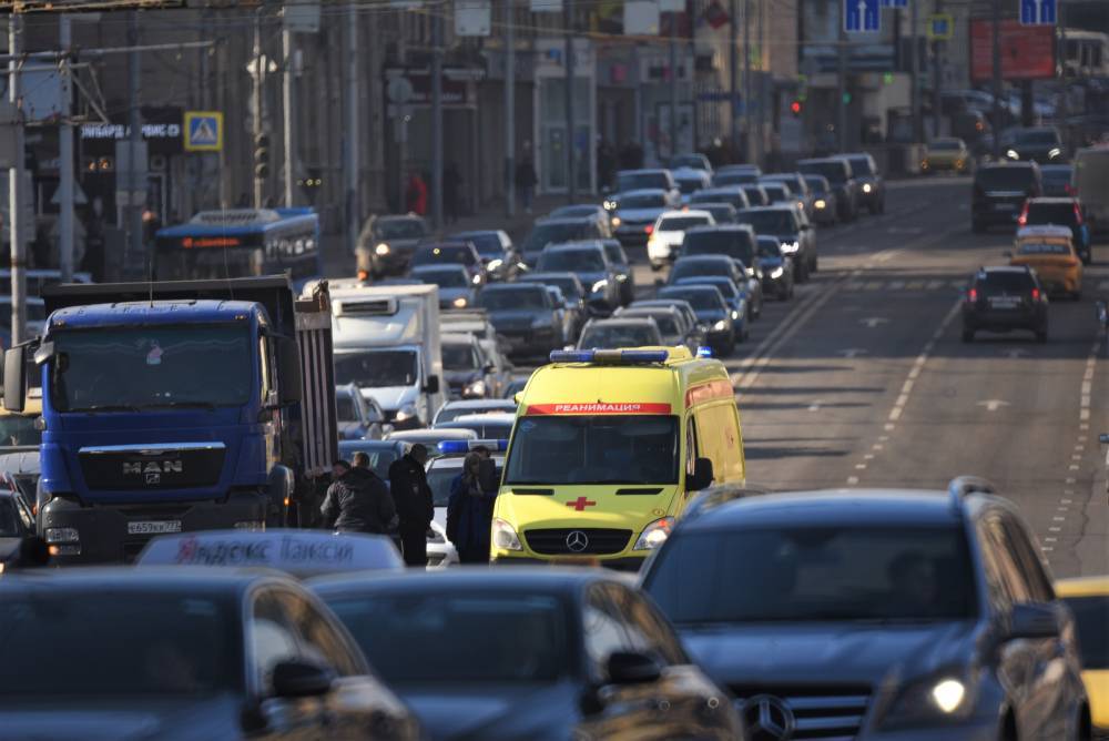 Три человека пострадали в аварии на Симферопольском шоссе