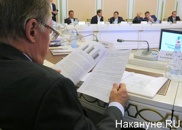Группе по референдуму о прямых выборах свердловских мэров опять отказано в регистрации