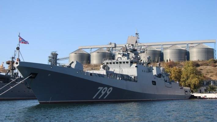 Два российских фрегата с «Калибрами» на борту направляются в Средиземное море