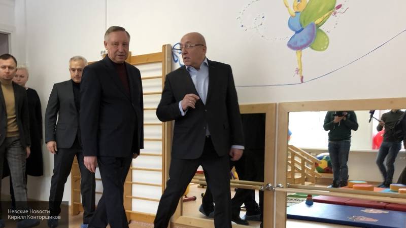 Беглов заявил об уменьшении очередей в детские сады Петербурга вдвое