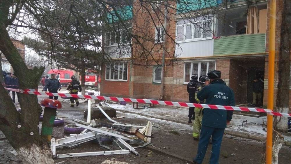 В Петербурге на улице Замшина произошел взрыв СВУ