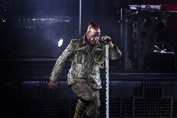 В Екатеринбурге выступит лидер группы Rammstein, клип которого спровоцировал скандал