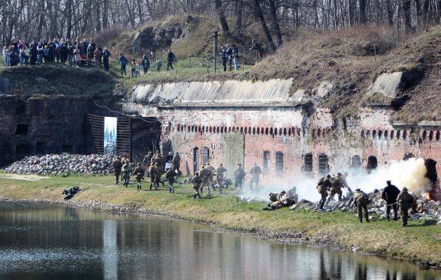 Калининградские чиновники вновь срывают реконструкцию штурма Кёнигсберга