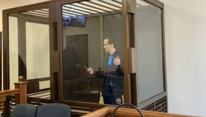 Обвиняемый в убийстве угрожал взорвать гранату во время заседания суда в Одессе