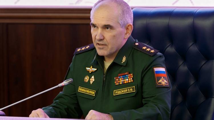 Двум генералам за операцию в Сирии присвоили звания Героев России