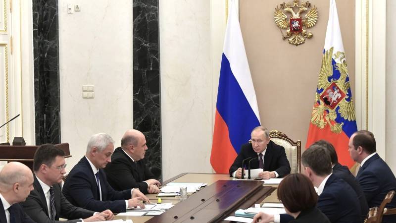Путин обсудил ситуацию в Идлибе на оперативном совещании Совбза