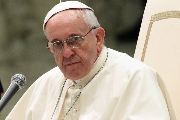 СМИ: Папа Римский заразился коронавирусом COVID-19