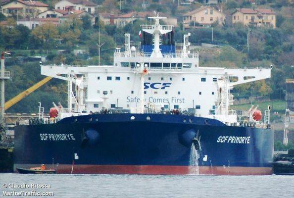 Российские танкеры ушли в офшор: вывозить нефть под флагом России некому
