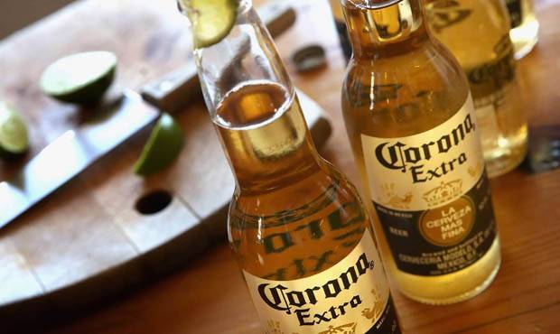 Покупатели стали отказываться от пива Corona из-за ассоциации названия с коронавирусом