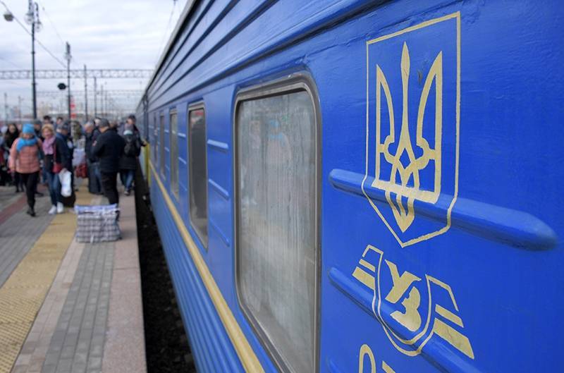 Украина запретила своим гражданам поездки в Россию без загранпаспорта