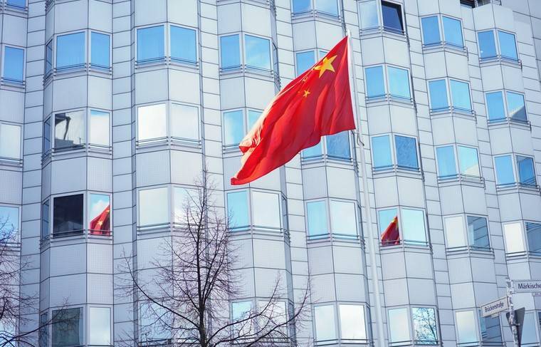 Китайское посольство призвало не сбегать из-под карантина в Москве