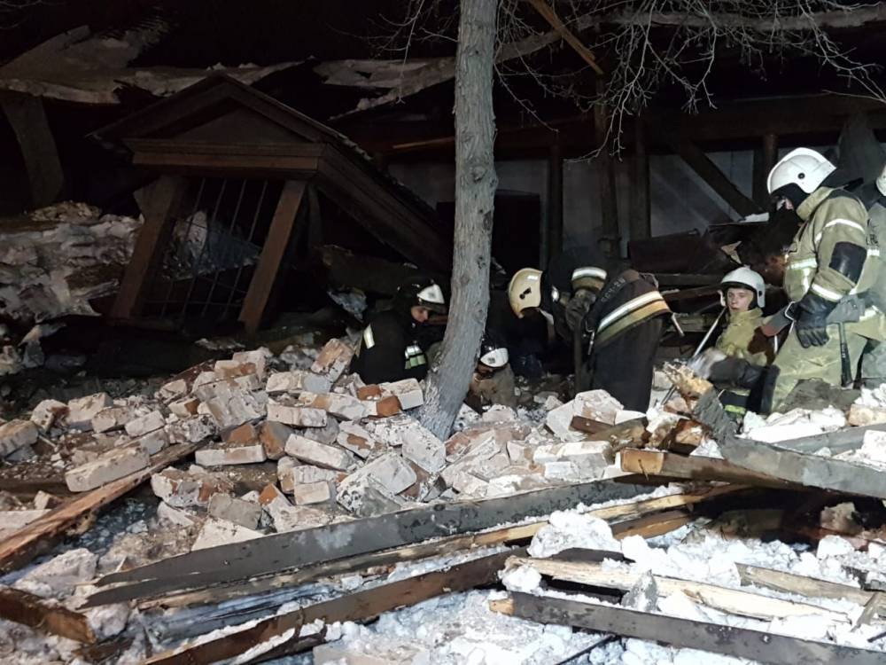 Спасатели завершили разбор завалов на месте обрушения здания в центре Омска