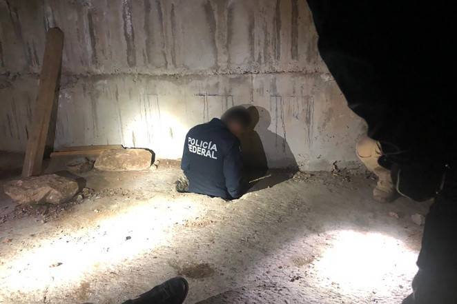 На границе США и Мексики обнаружили вырытый вручную туннель для контрабанды